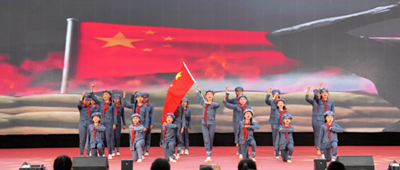 第一师阿拉尔市举办庆“六一”文艺汇演