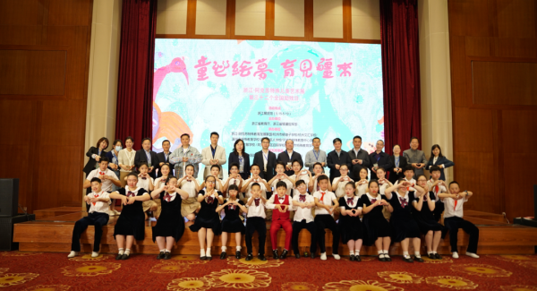 一场跨越万里的两地特殊儿童艺术展迎接第32个全国助残日——浙江援疆推动阿克苏特殊儿童全面发展